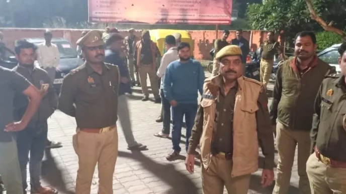 वॉयस ऑफ ए टू जेड न्यूज:- बाराबंकी कार-ट्रक एक्सीडेंट में दो और लोगों की मौत, मरने वालों की संख्या आठ हुई