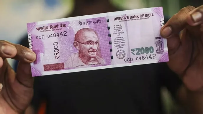 वॉयस ऑफ ए टू जेड न्यूज:- तलाश लीजिए...रिजर्व बैंक अब भी ले रहा है दो हजार रुपये के नोट, देशभर की RBI की शाखाओं में बनाए गए काउंटर