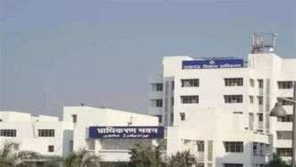 वॉयस ऑफ ए टू जेड न्यूज:- काकोरी में 60 बीघा में फैली छह अवैध प्लॉटिंग ध्वस्त, LDA के एक्शन से मचा हड़कंप