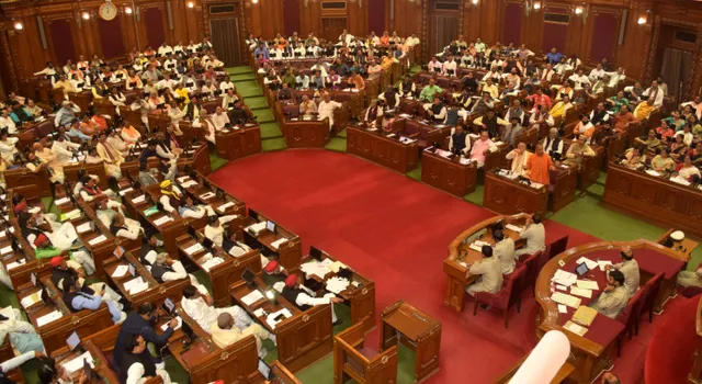 वॉयस ऑफ ए टू जेड न्यूज:- यूपी में OBC वर्ग के हर छात्र को मिलेगी छात्रवृत्ति, बजट सत्र में पिछड़ा वर्ग कल्याण मंत्री ने किया एलान