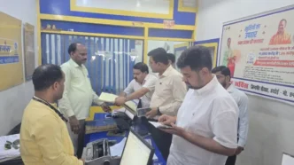 वॉयस ऑफ ए टू जेड न्यूज:- यूपी: सर्वर धड़ाम, 3 दिन में 50 प्रतिशत घटी गैस सिलिंडर की बुकिंग; आर्थिक संकट हुआ खड़ा