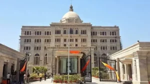 वॉयस ऑफ ए टू जेड न्यूज:- LPG सिलिंडर नहीं मिलने से लोकभवन की कैंटीन में लगा ताला, अधिकारियों और कर्मचारियों की बढ़ी मुश्किलें