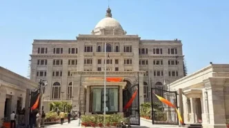 वॉयस ऑफ ए टू जेड न्यूज:- LPG सिलिंडर नहीं मिलने से लोकभवन की कैंटीन में लगा ताला, अधिकारियों और कर्मचारियों की बढ़ी मुश्किलें