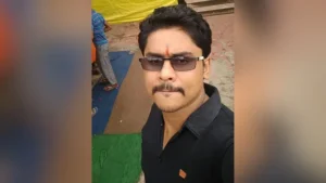 वॉयस ऑफ ए टू जेड न्यूज:-  लखनऊ- सिर पर टीका, हाथ में कलावा बांधकर क्लीनिक चला रहा था बांग्लादेशी नागरिक, पुलिस कर रही जांच