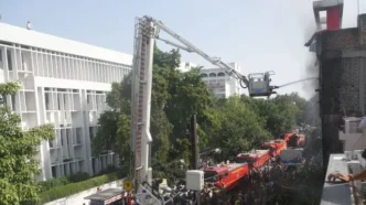 वॉयस ऑफ ए टू जेड न्यूज-Lucknow Fire Accident: एलडीए की मेहरबानी, जहां आग लगी, उसके आसपास भी तैयार हो रहे 'लाक्षा गृह'