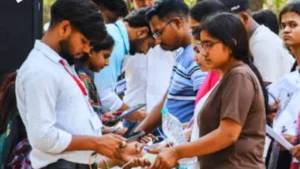 वॉयस ऑफ ए टू जेड न्यूज- NEET परीक्षा को लेकर यूपी में हाई अलर्ट, 59 जिलों में बस और रेलवे स्टेशनों पर तैनात होगा अतिरिक्त बल