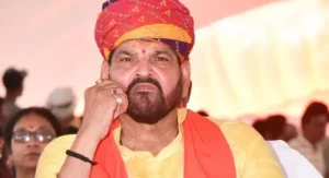 वॉयस ऑफ ए टू जेड न्यूज- 100 गाड़ियों के काफिले के साथ लखनऊ पहुंचे बृजभूषण, धर्मेंद्र प्रधान से मुलाकात पर बोले- वह अच्छे आदमी हैं, दोष सिस्टम का था